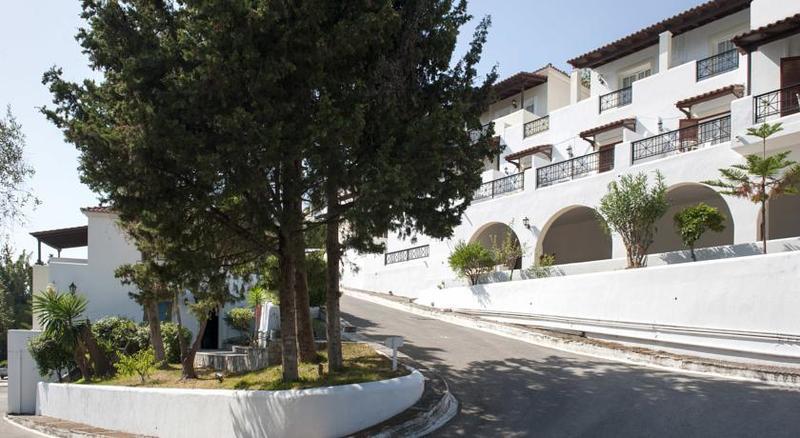 אגיוס יואניס פריסטרון Corfu Village (Adults Only) מראה חיצוני תמונה