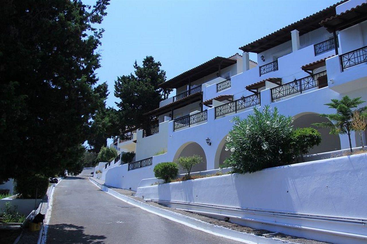 אגיוס יואניס פריסטרון Corfu Village (Adults Only) מראה חיצוני תמונה